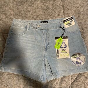 D.jean shorts